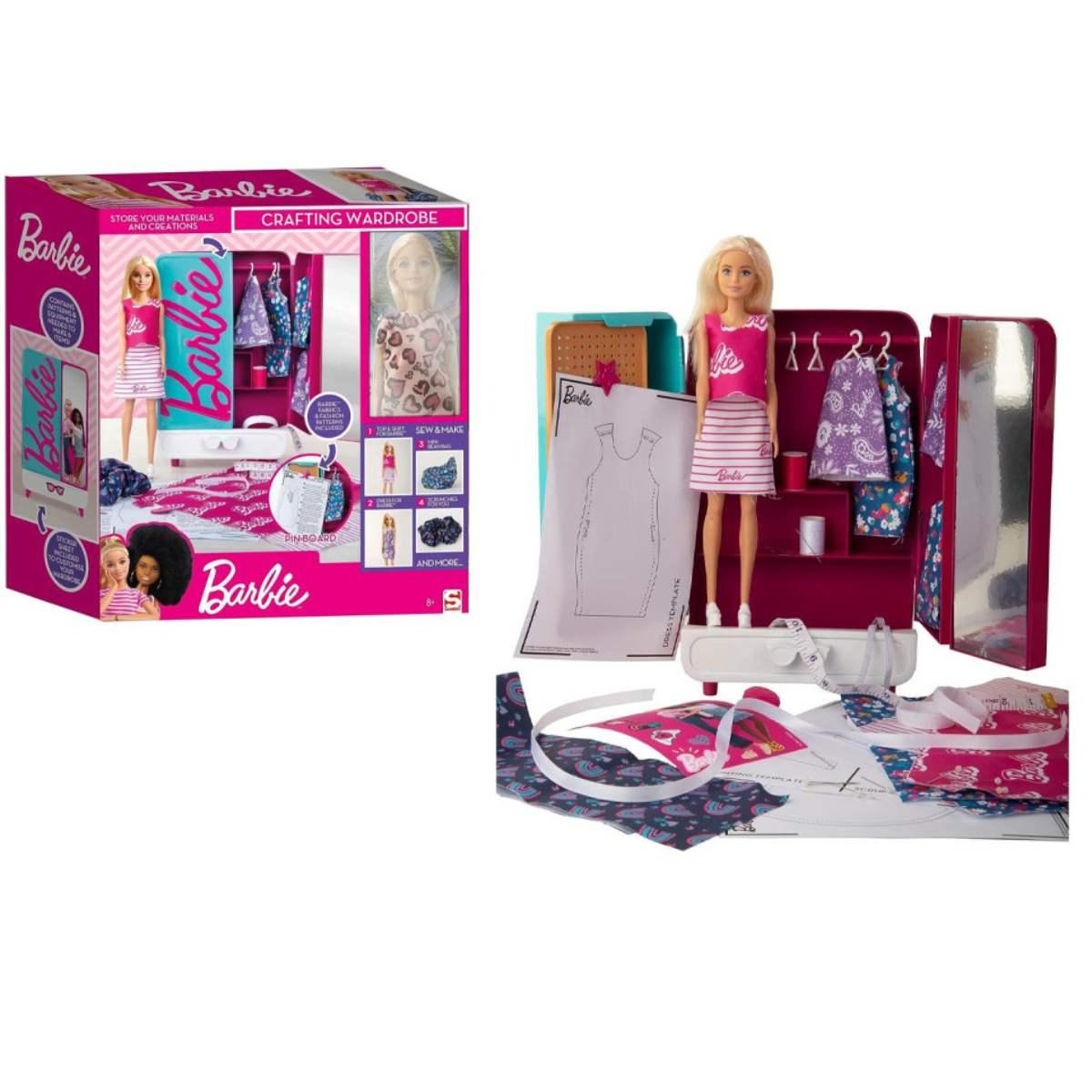 Barbie doll con armadio crea la moda